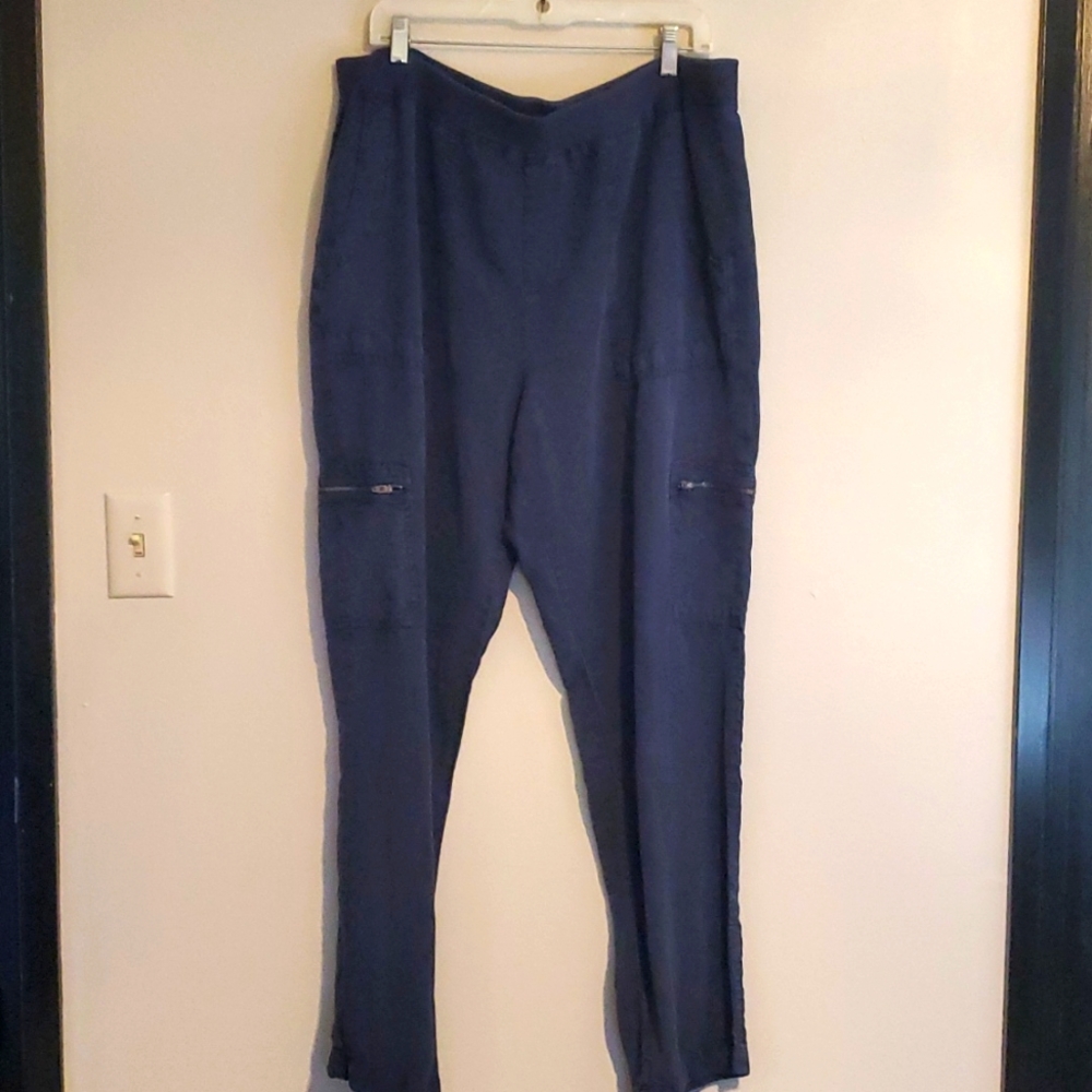 Coldwater Creek casual navy pants